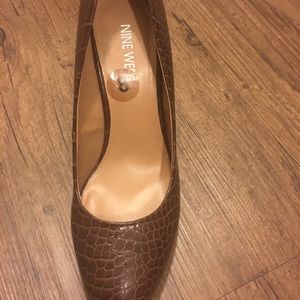 Gently work NineWest Brown skin print heels.